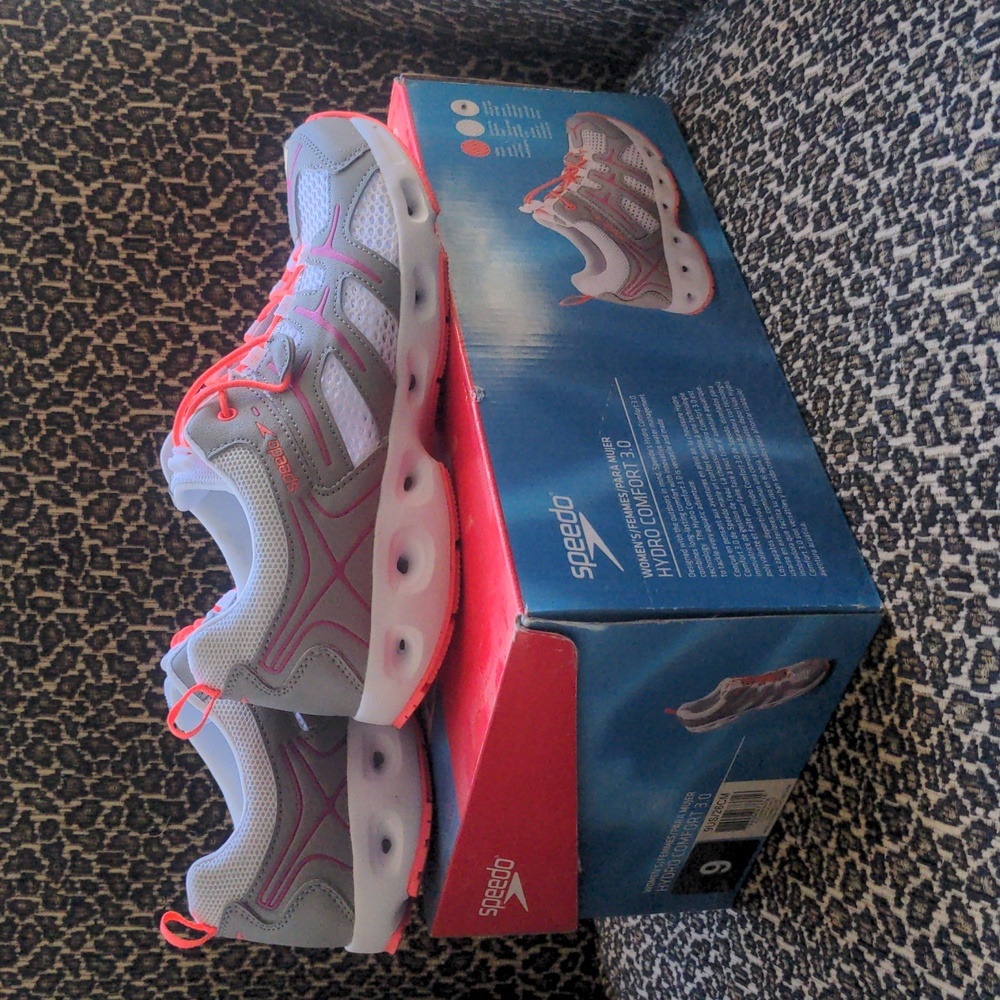 New in box. Speedo hydro comfort 3.0 sneakers.  Size 9